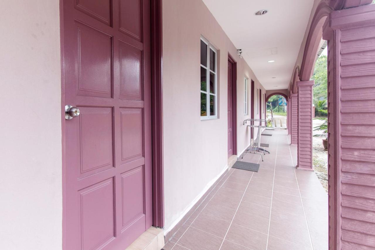Kampung Guest House Pantai Cenang  Buitenkant foto